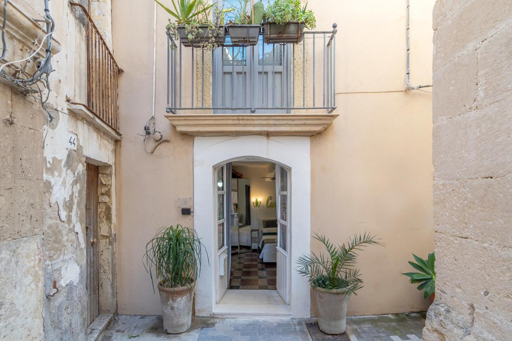 Giamevi Sicily * Syracuse